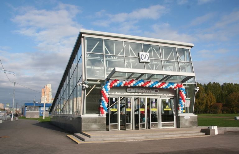 https://asconspb.ru/wp-content/uploads/2020/05/Prospekt_Slavy_station_vestibul-768x497.jpg?v=1592076243
